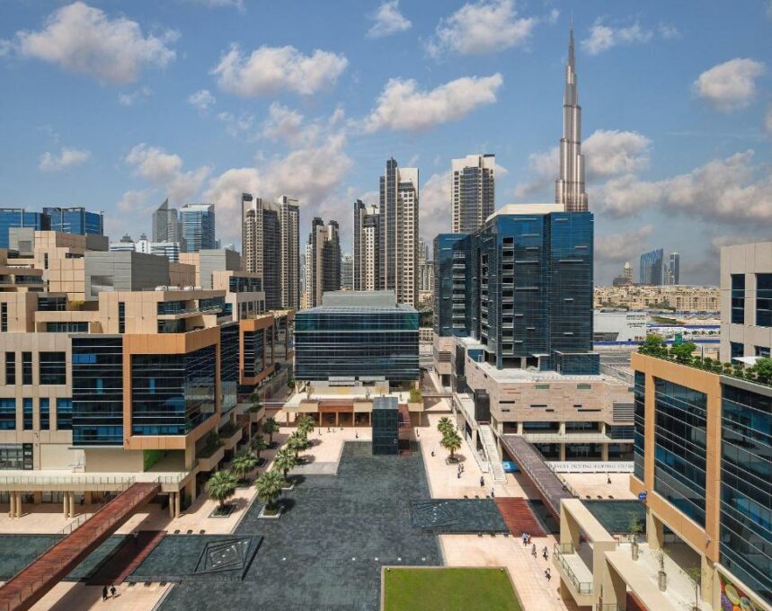 المنطقة المحيطة حول فندق دبل تري باي هيلتون دبي الخليج التجاري