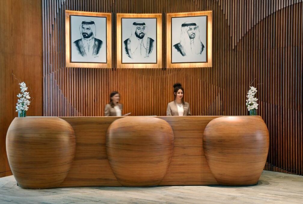 الاستقبال في فندق دبل تري باي هيلتون دبي الخليج التجاري
