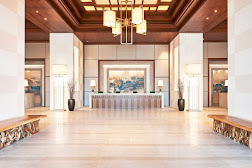 الاستقبال في فندق هيلتون الحبتور دبي