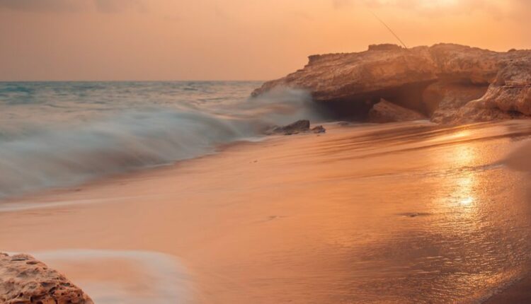 شاطئ فويرط من أنظف شواطئ في قطر
