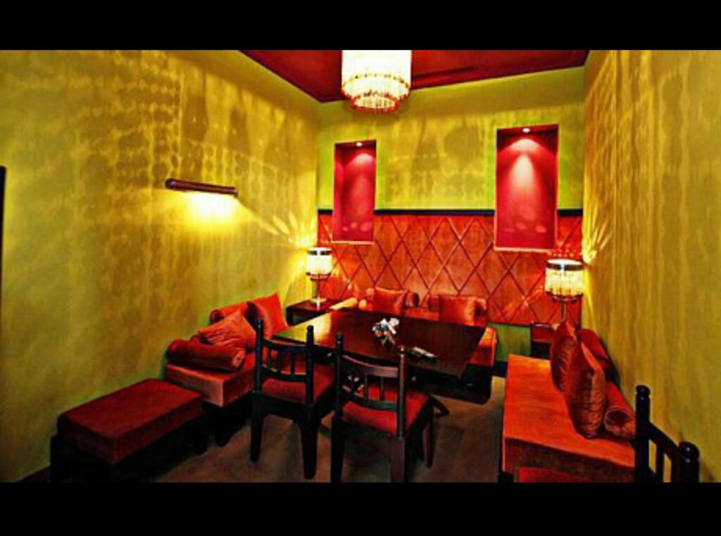 مقهى اروما البحرين أحد أشهر مقاهي البحرين