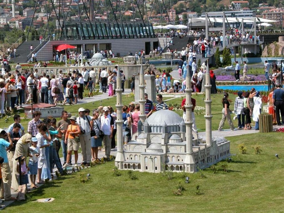 حديقة مينيا تورك من افضل الحدائق في اسطنبول