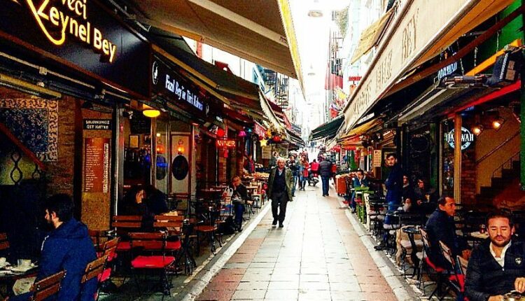 سوق كاديكوي اسطنبول أحد افضل اسواق اسطنبول