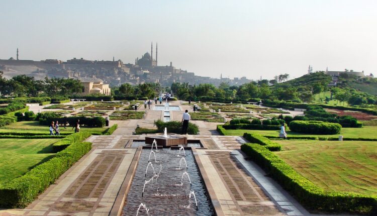 حديقة الأزهر احد الاماكن السياحية في القاهرة للعوائل الجميلة