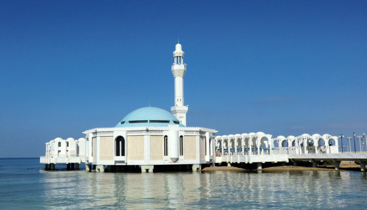  المسجد العائم جدة أحد معالم جدة السياحية