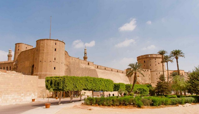 قلعة صلاح الدين الأيوبي أكثر المعالم السياحية في القاهرة جذباً للزوار
