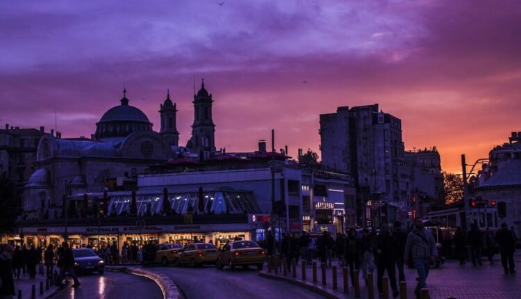 منطقة تقسيم  إسطنبول من ضمن أهم المناطق السياحية في إسطنبول