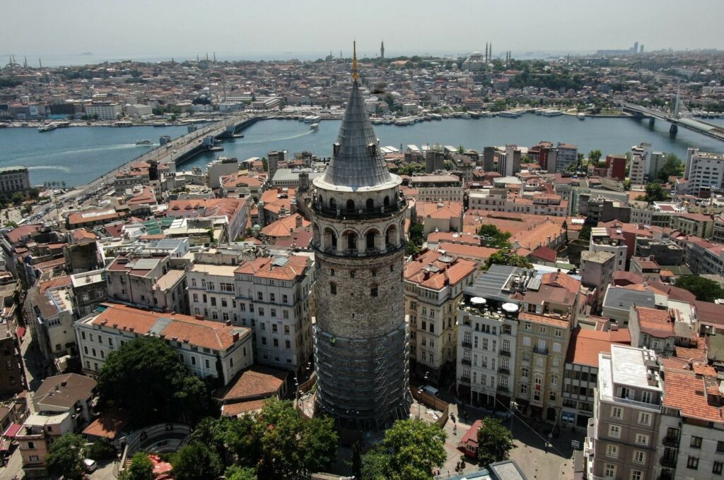 منطقة بيوغلو إسطنبول أرقى منطقة في إسطنبول
