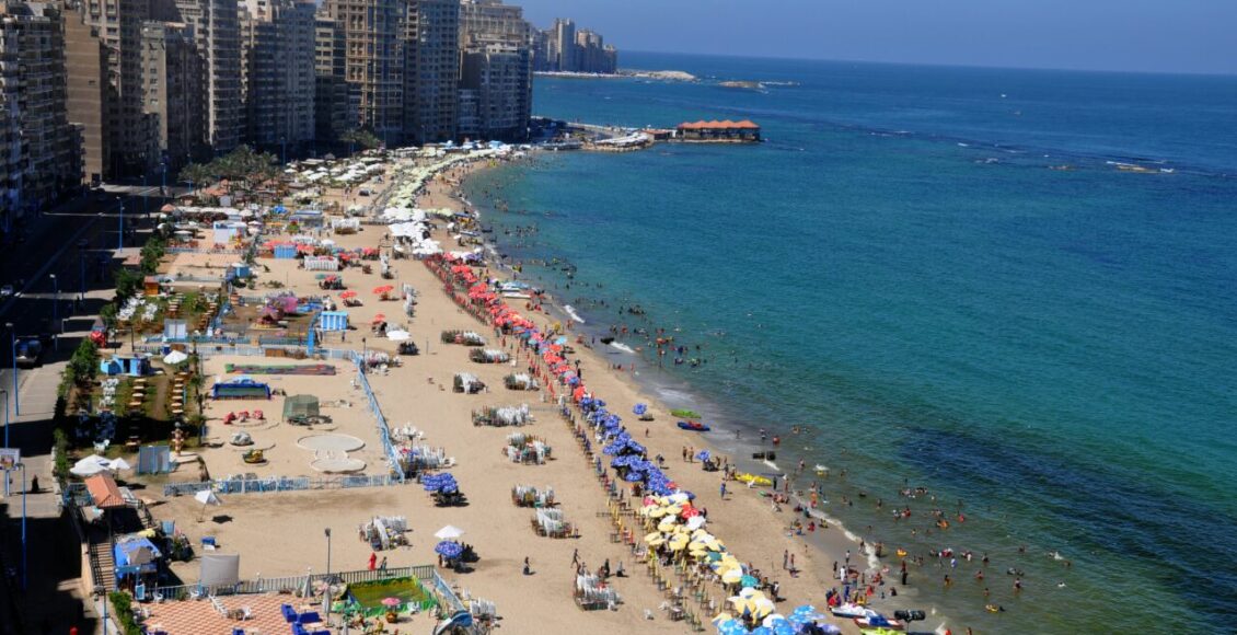 شاطئ البوريفاج بالإسكندرية