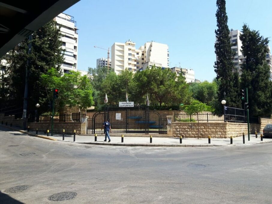 حديقة حوض الولاية بيروت أشهر مكان سياحي للشباب في بيروت
