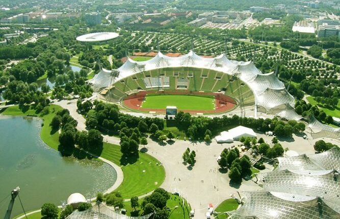 الحديقة الاولمبية ميونخ من الحدائق في ميونخ