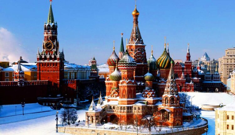 الميدان الأحمر موسكو أحد أجمل المعالم السياحية في موسكو