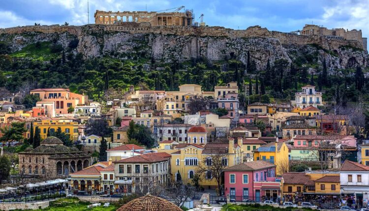 منطقة بلاكا أثينا إحدى أهم أماكن السياحة في أثينا