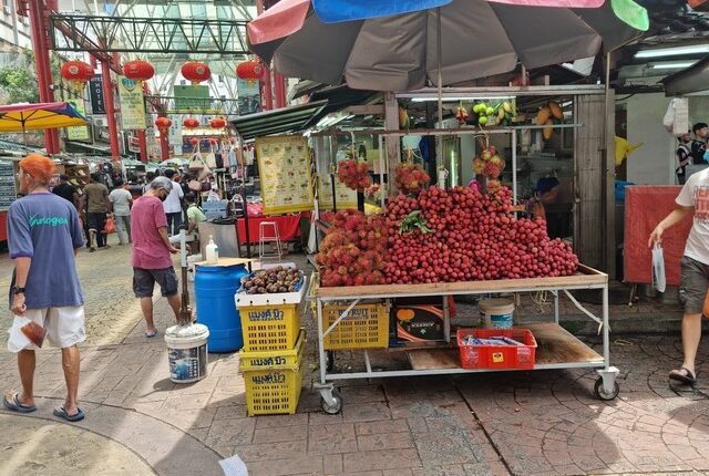 سوق بيتالينغ ستريت كوالالمبور ماليزيا من أرخص أسواق ماليزيا
